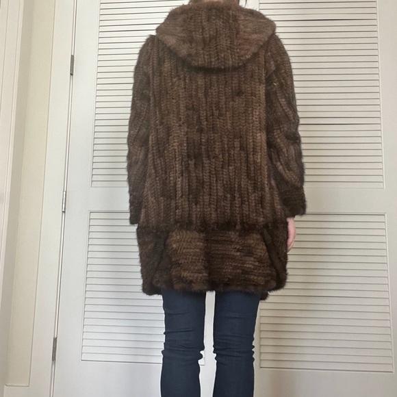 Mink Coat - Picture 10 of 12